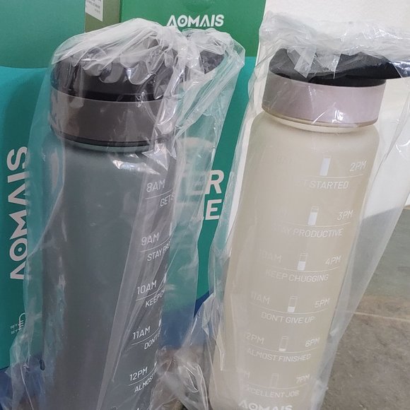 AOMAIS 36oz Motivational Water Bottle with Time Marker & Straw 360° Leak-Proof - Picture 9 of 10